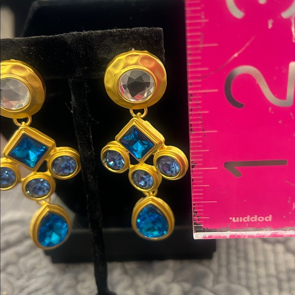 Blue Austrian Crystals In Matte Gold Earrings-NWT - Picture 4 of 8